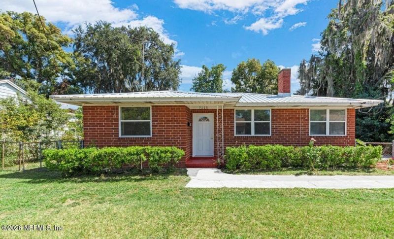 7115 Lucky Drive E, Jacksonville, FL 32208 Main Photo