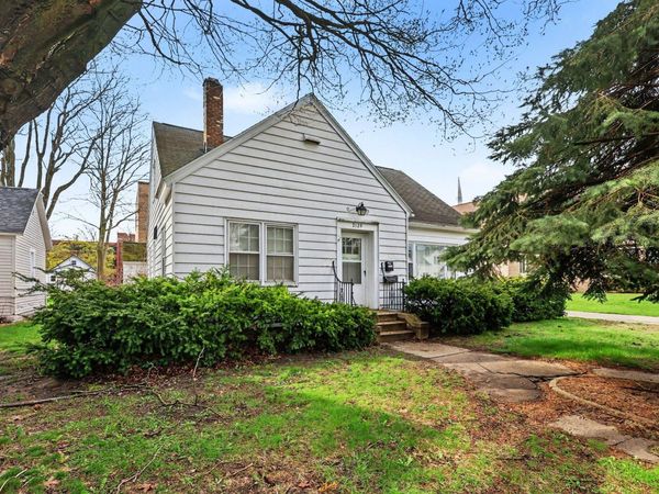 2129 Miner Avenue, Muskegon, MI 49441