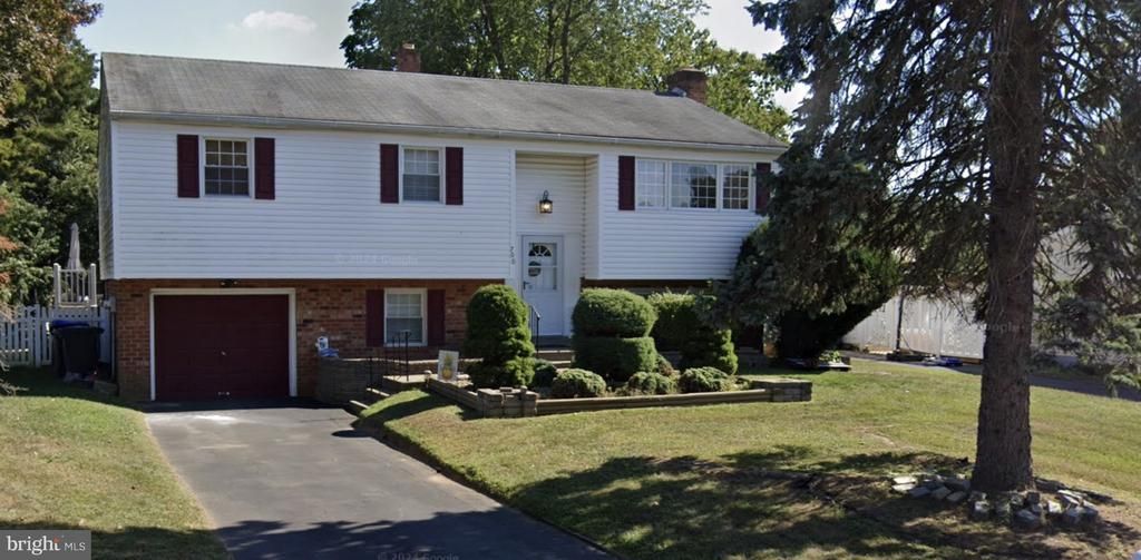 700 COTTON LANE, UPPER CHICHESTER, PA 19014