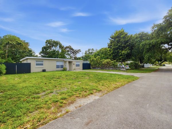 6328 Arthur Street, Hollywood, FL 33024