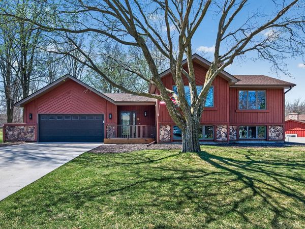 4615 Deerwood Lane N, Plymouth, MN 55442