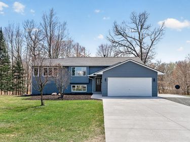 2636 226th Lane NE, Cedar, MN 55011
