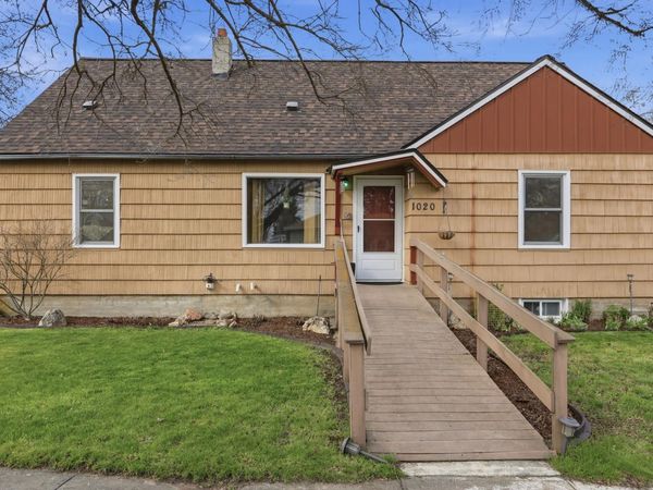 1020 Maxwell St, Davenport, WA 99122