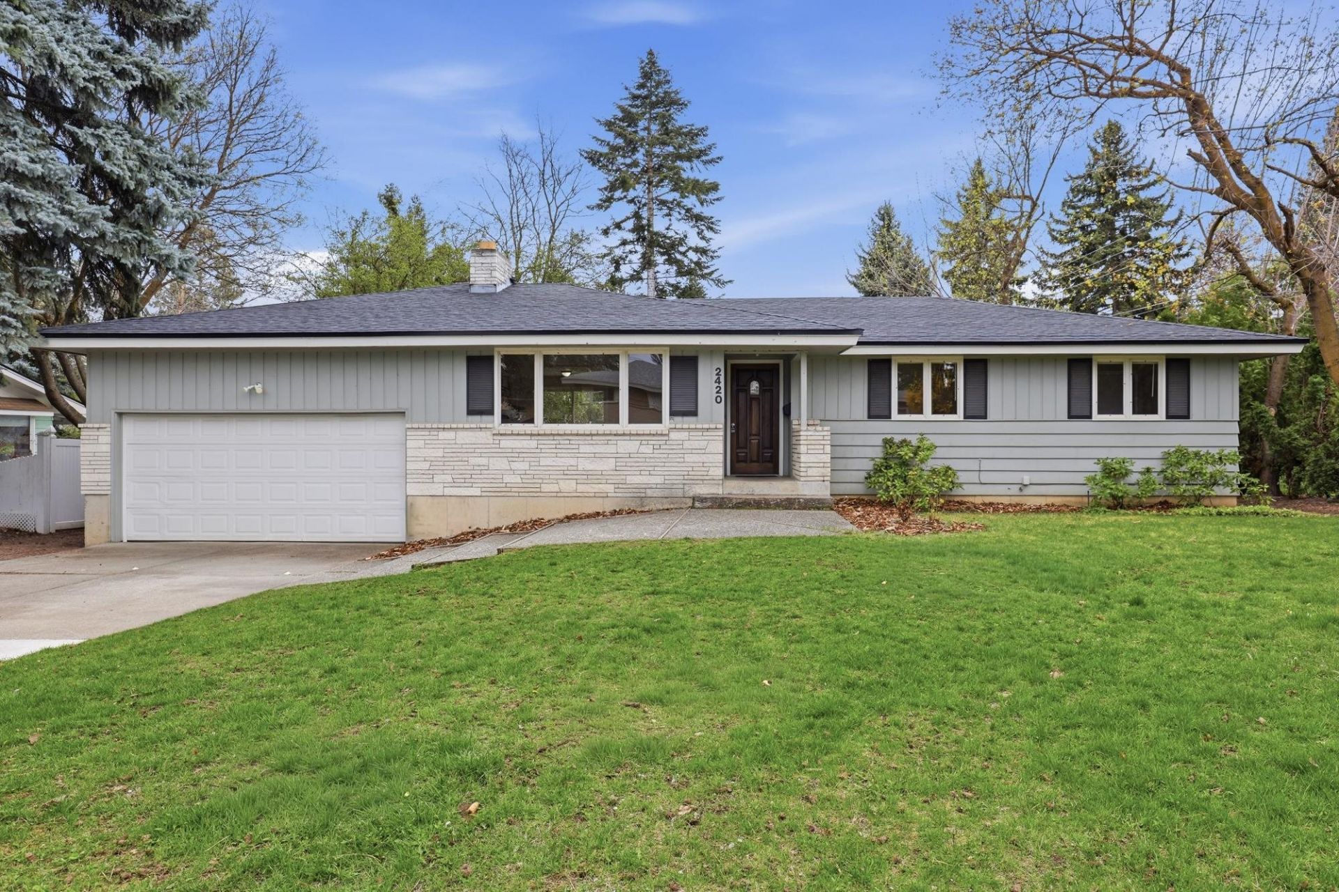 2420 E 39th Ave, Spokane, WA 99223 Main Photo