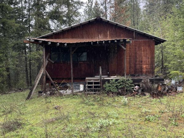 3561 Ravenwood Way, Valley, WA 99181