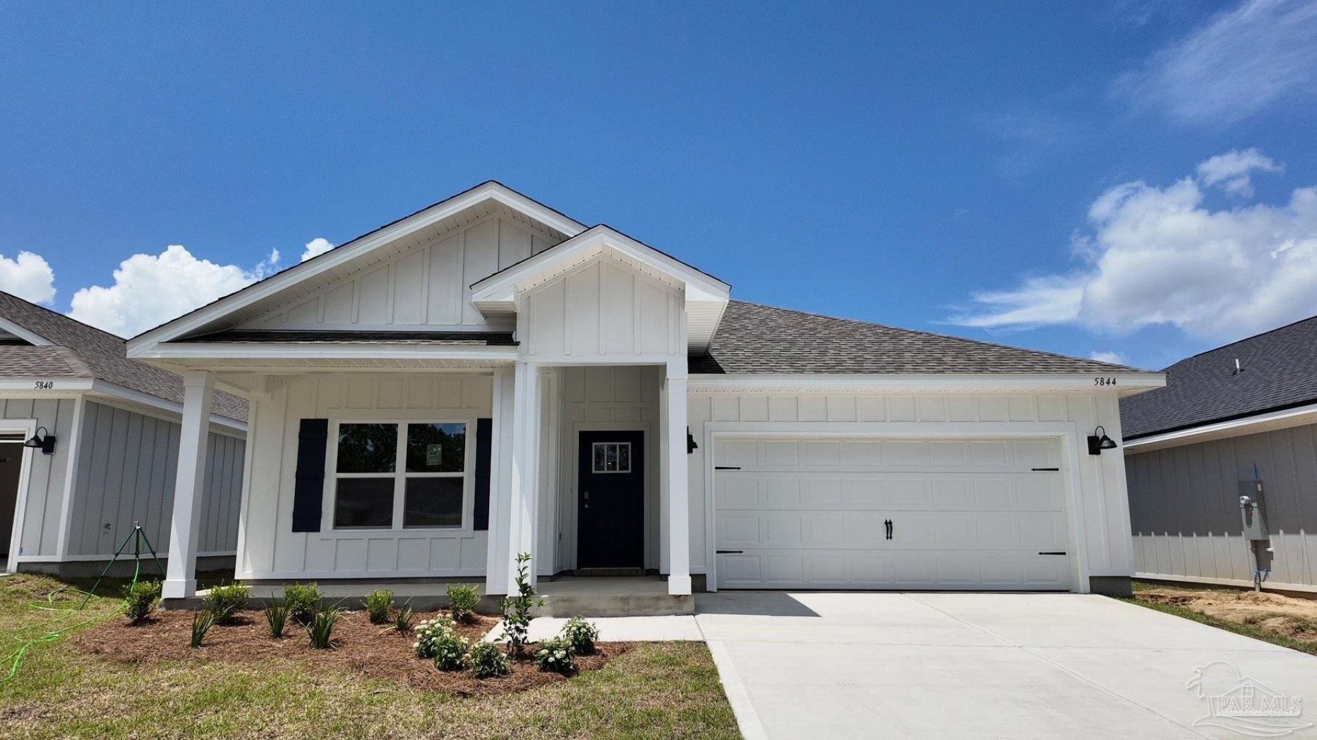 5844 Tripletail Dr, Milton, FL 32583 Main Photo
