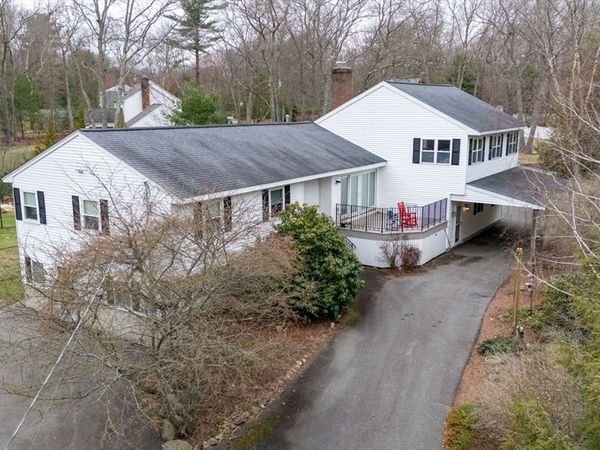 18 Ramblewood Dr, Easton, MA 02356