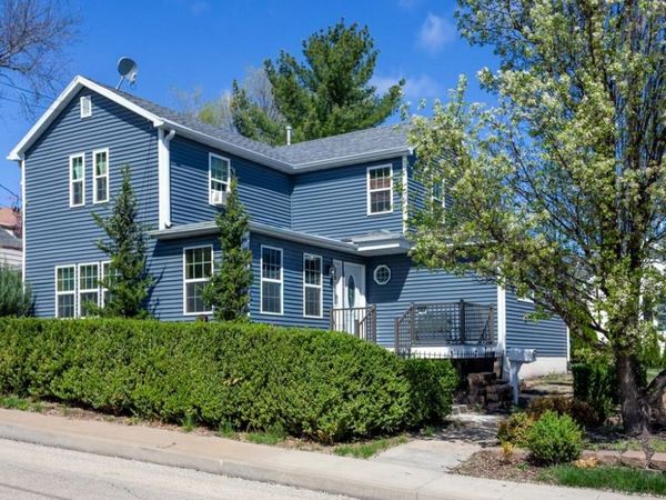 155 W 24 Street, Dubuque, IA 52001