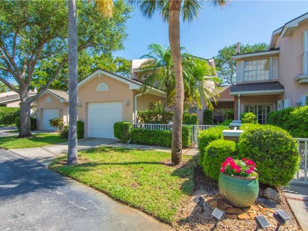 219 Park Shores Circle, Unit 219B, Vero Beach, FL 32963