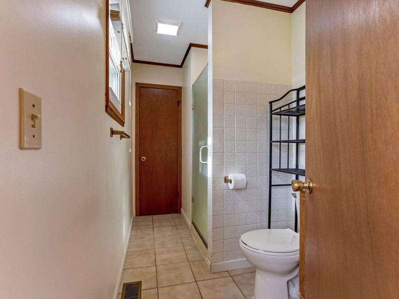 1989 Marion Road NW, Utica, OH 43080 Photo 18