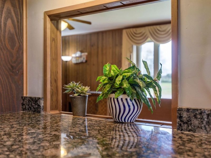 1989 Marion Road NW, Utica, OH 43080 Photo 9