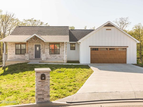 215 GAVIN LANE, Linn, MO 65051