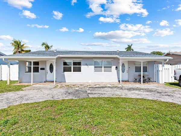 271 NE 57th, Unit 1-2, Oakland Park, FL 33334