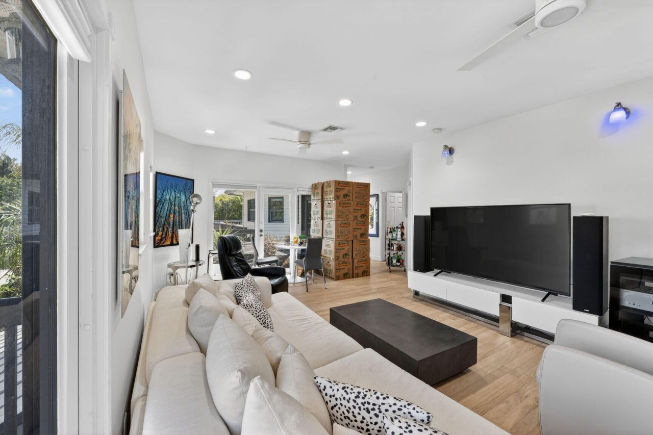 21 Oceanview Drive, Unit C, Ocean Ridge, FL 33435 Photo