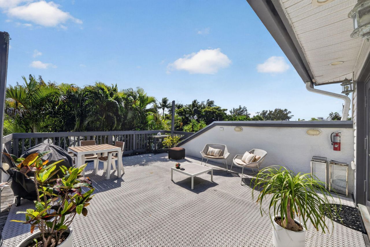 21 Oceanview Drive, Unit C, Ocean Ridge, FL 33435 Photo