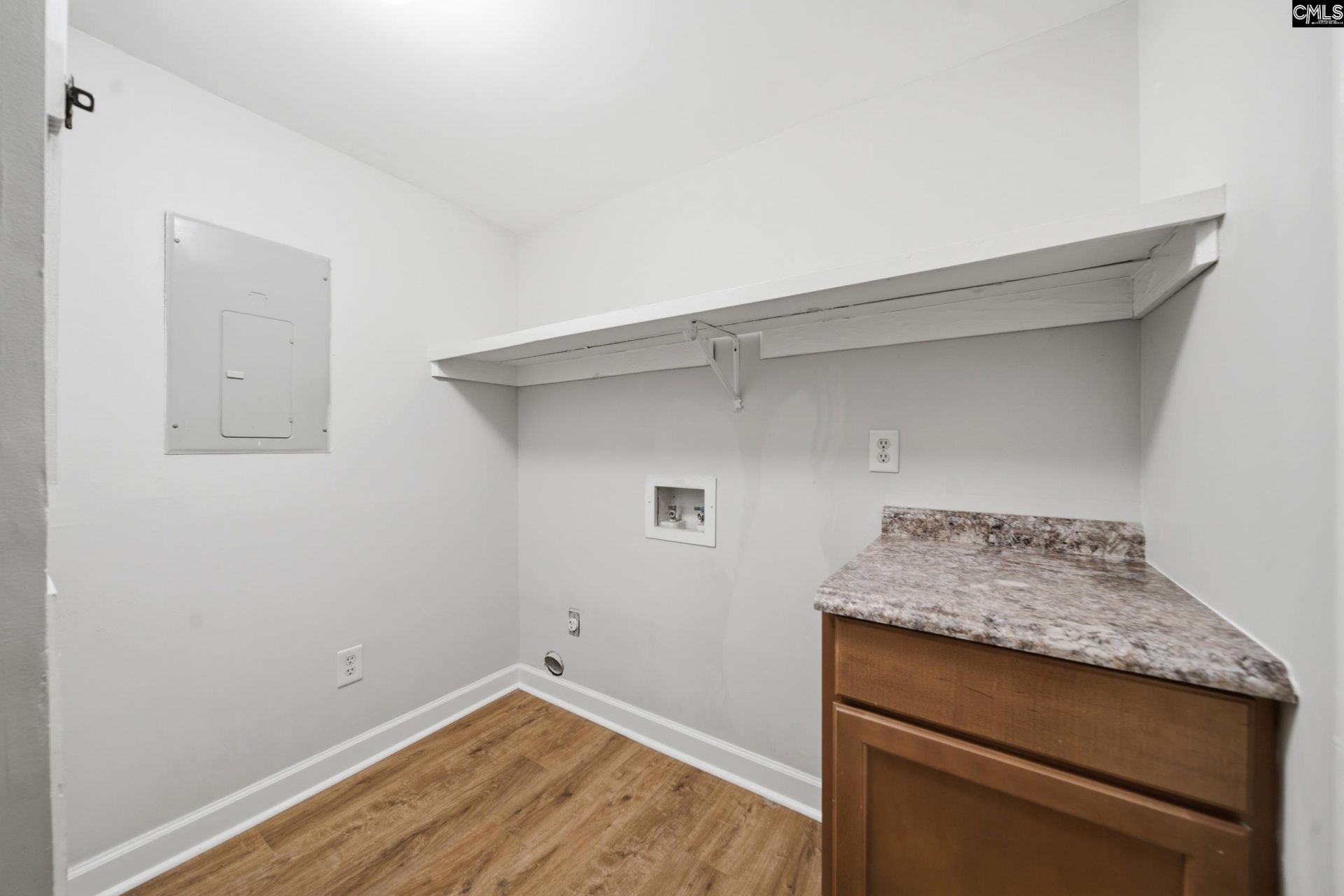448 Deerwood Street Photo 11