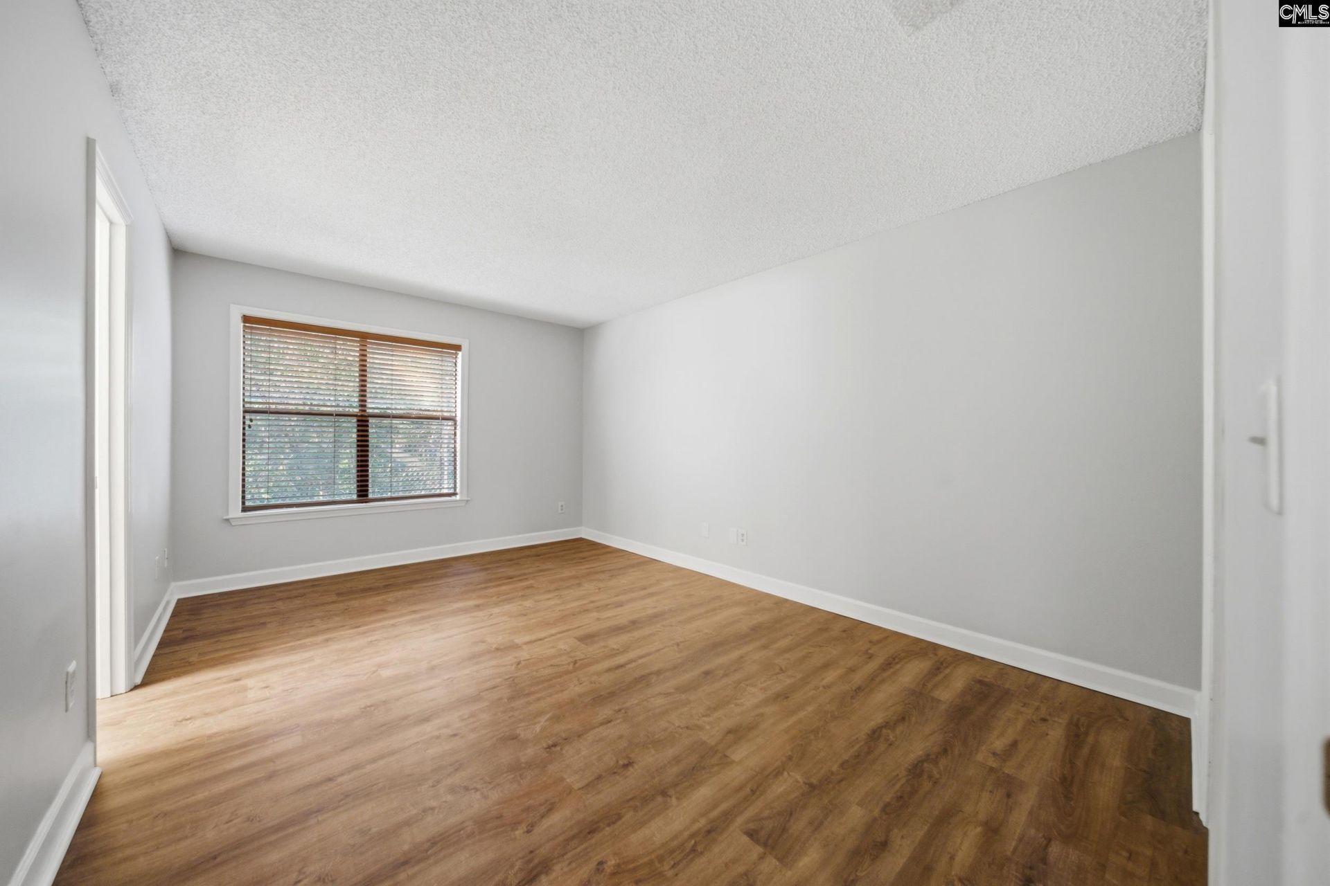 448 Deerwood Street Photo 13