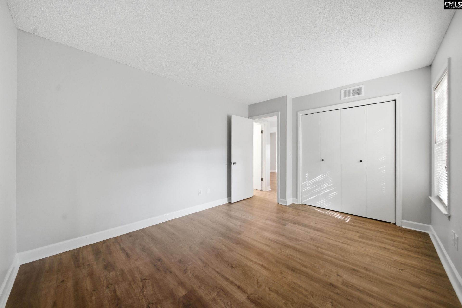 448 Deerwood Street Photo 16