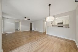 448 Deerwood Street  photo 4