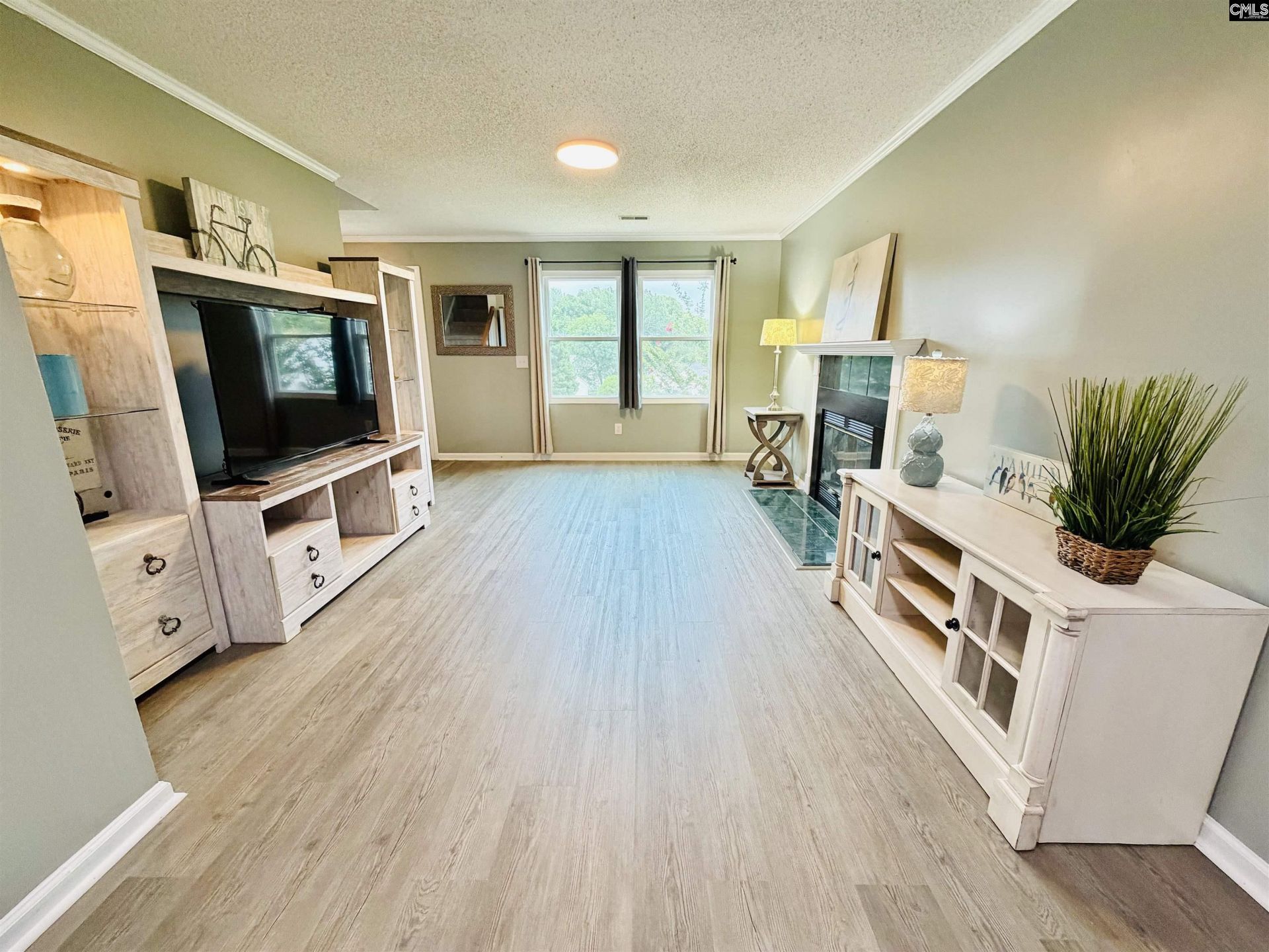 125 Silkworth Place Photo 11