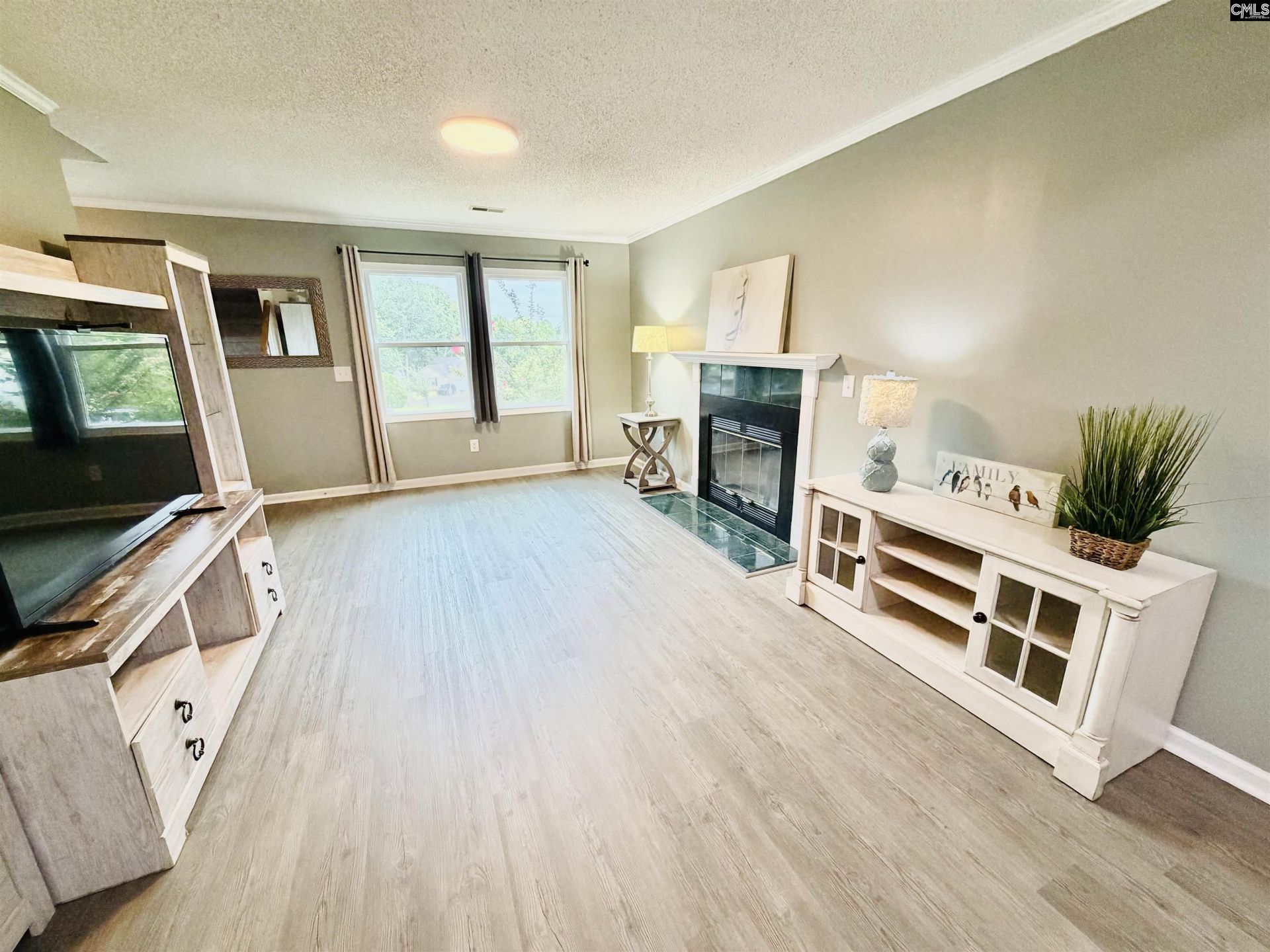 125 Silkworth Place Photo 12