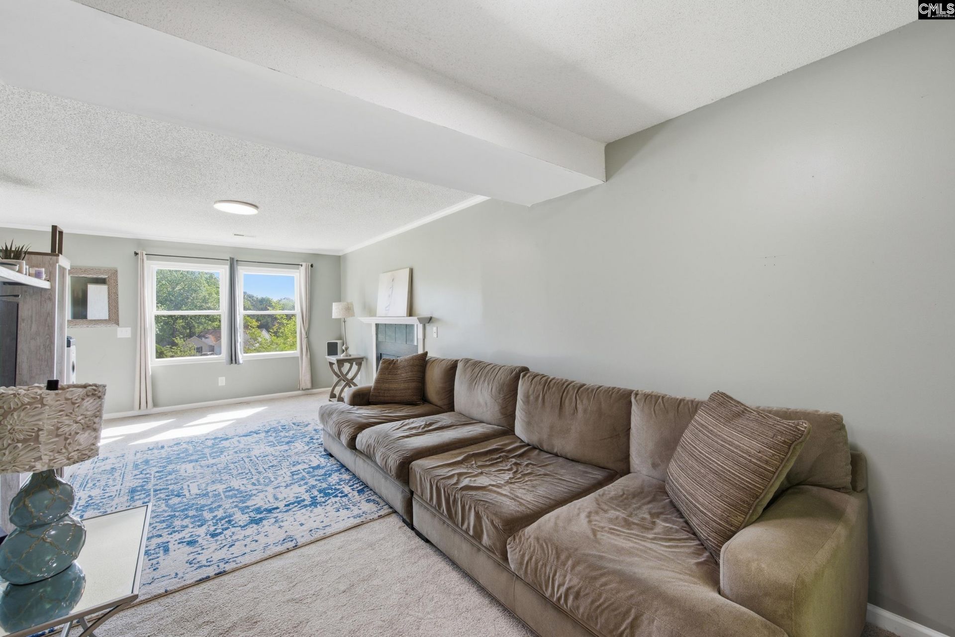 125 Silkworth Place  Photo 7