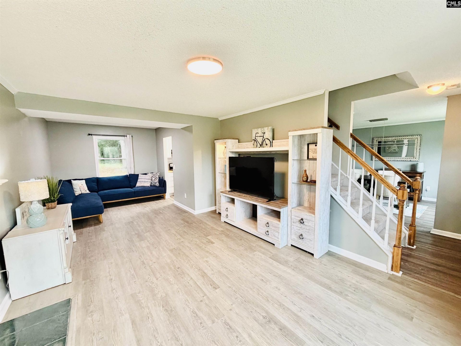 125 Silkworth Place Photo 8