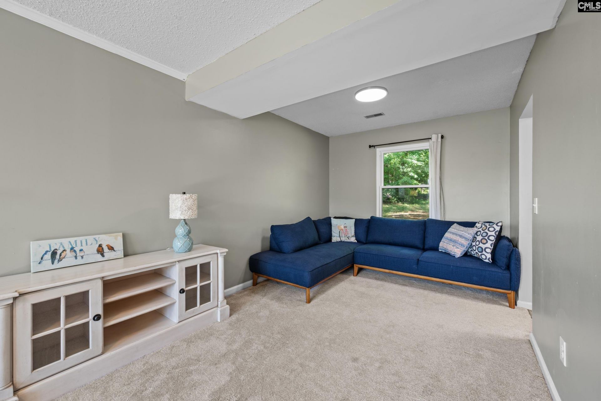 125 Silkworth Place Photo 8