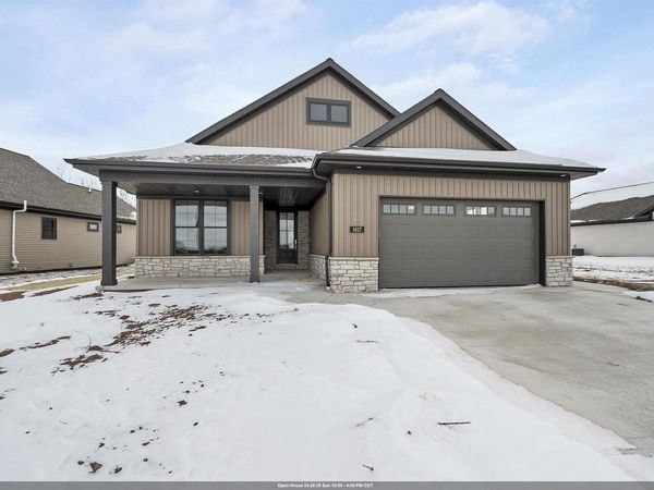 1617 N HONEYSUCKLE CIRCLE, De Pere, WI 54115