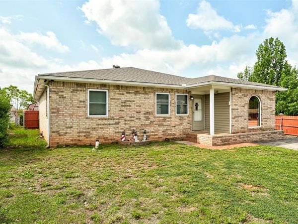 1827 W Vilas Avenue, Guthrie, OK 73044