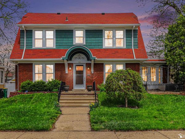 304 Chestnut Street, Wyandotte, MI 48192