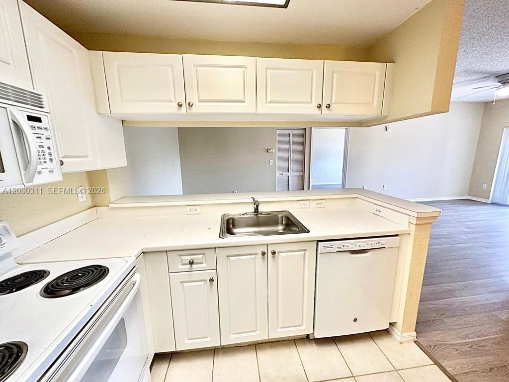 2812 Grande Pkwy , Unit 302, Palm Beach Gardens, FL 33410 Photo