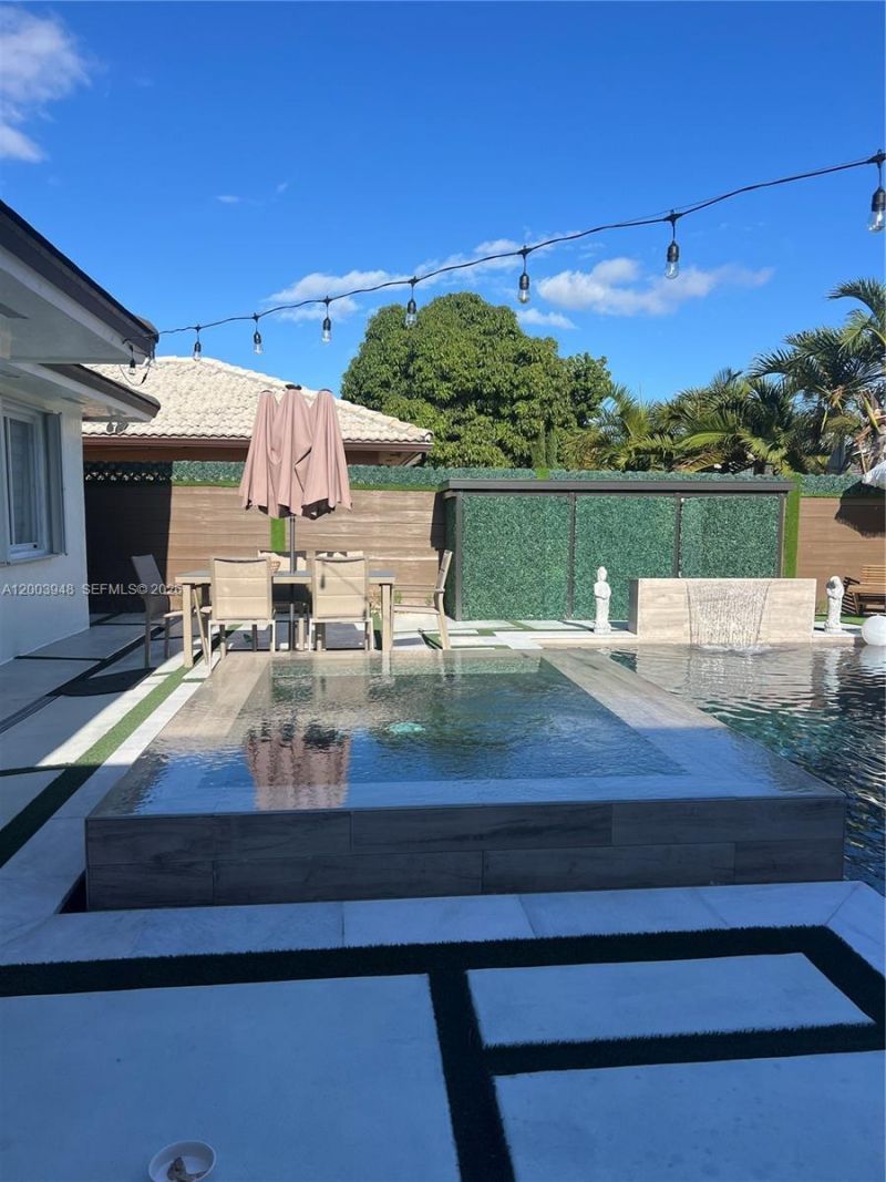 14802 SW 176th Ter, Miami, FL 33187 Photo