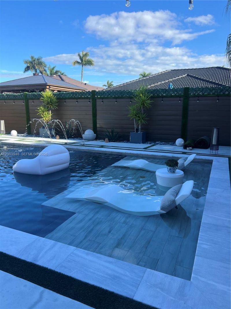 14802 SW 176th Ter, Miami, FL 33187 Photo