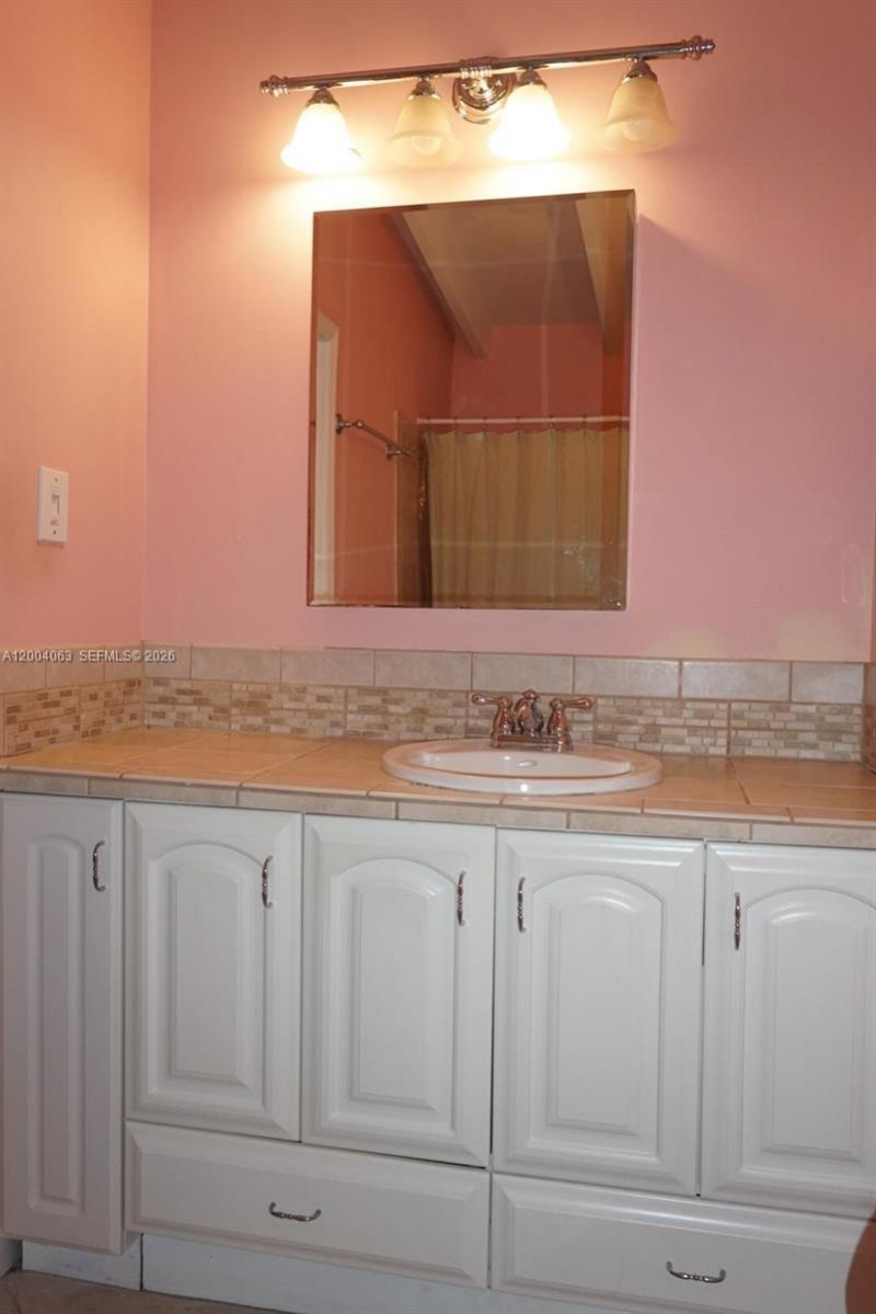 229 2nd Rd , Key Largo, FL 33037 Photo