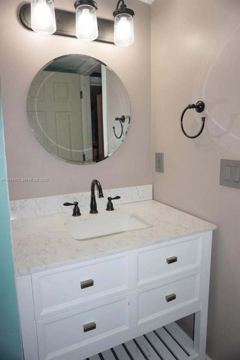 229 2nd Rd , Key Largo, FL 33037 Photo