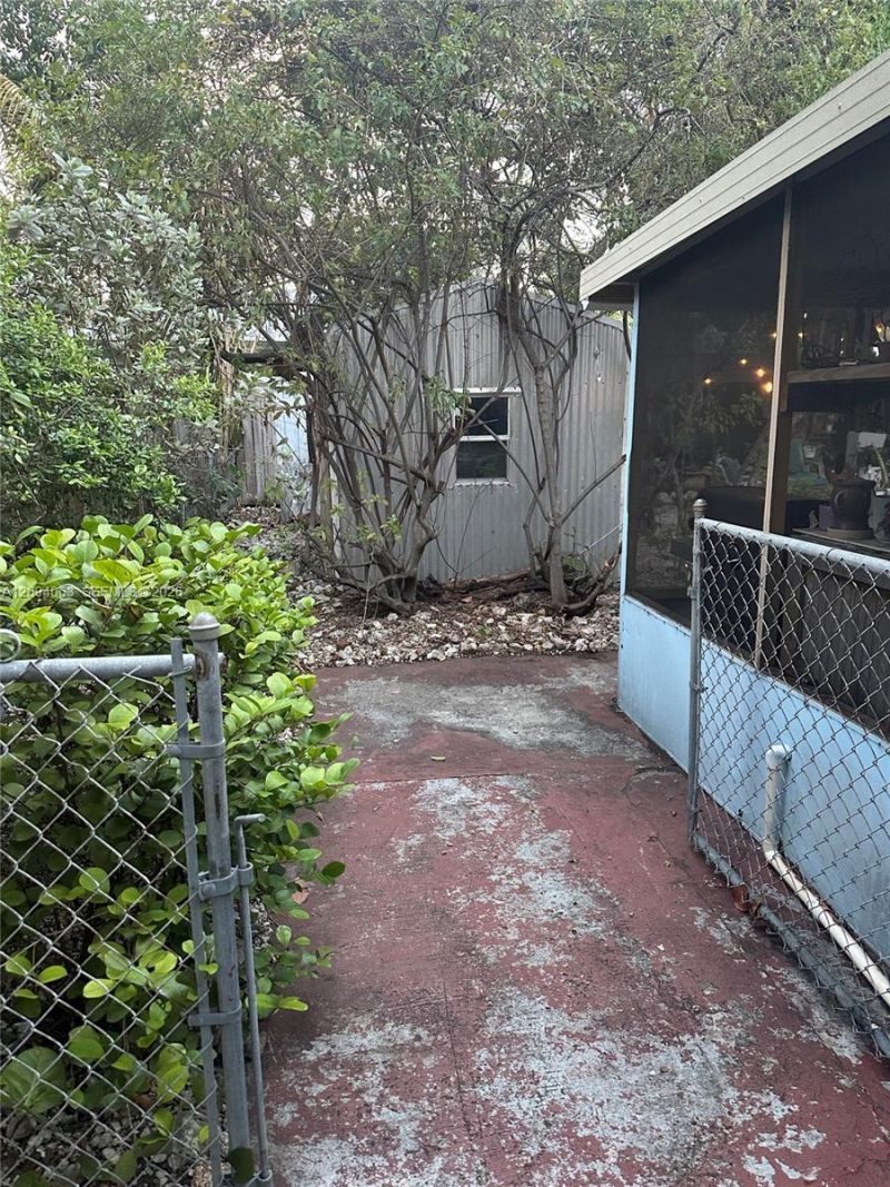 229 2nd Rd , Key Largo, FL 33037 Photo