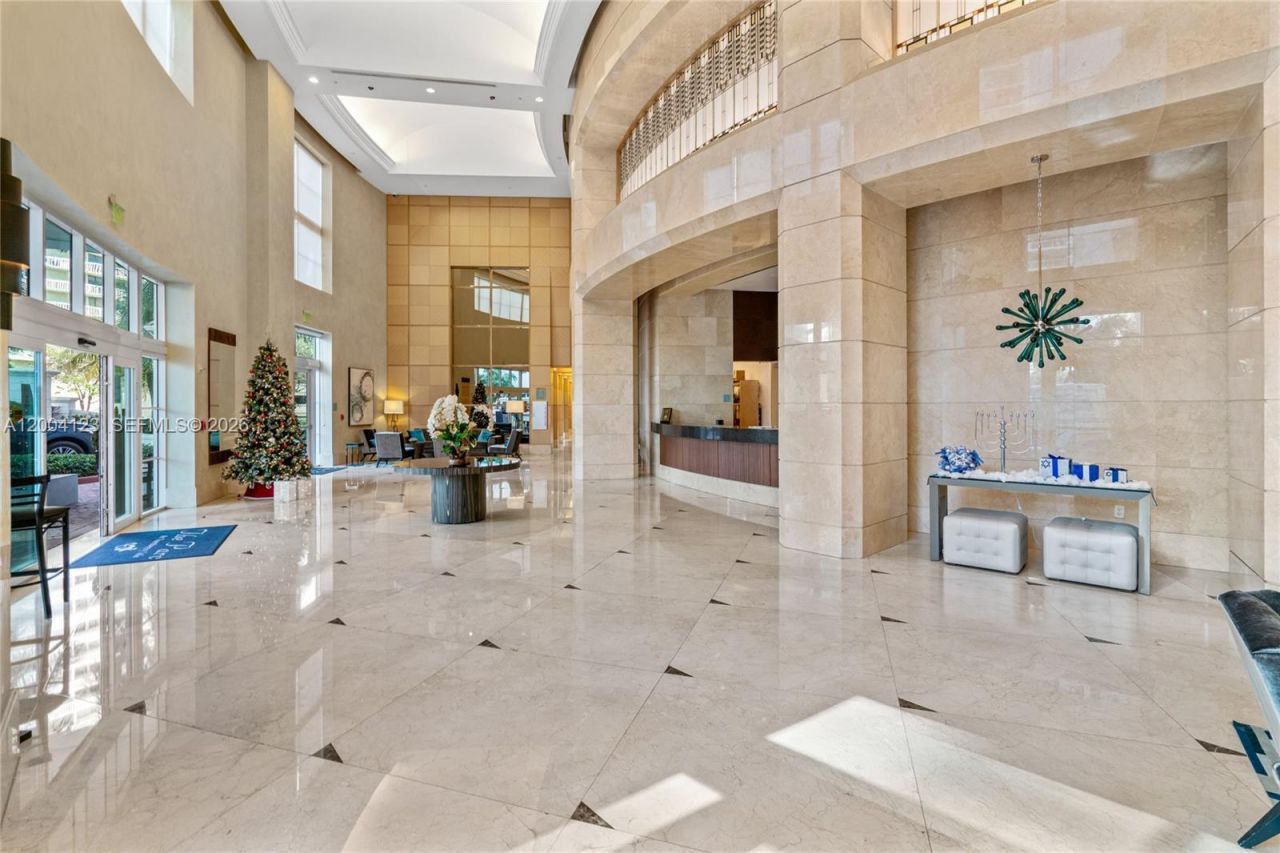 19400 Turnberry Way , Unit 1731, Aventura, FL 33180 Photo