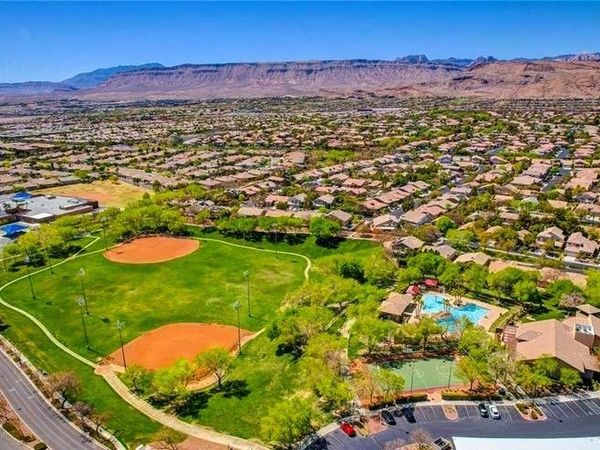 10247 SPLENDOR RIDGE Avenue, Las Vegas, NV 89135