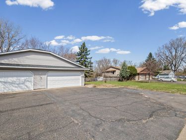 7521 Xerxes Avenue N, Brooklyn Park, MN 55444