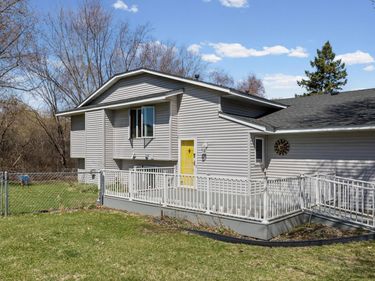7517 Xerxes Avenue N, Brooklyn Park, MN 55444