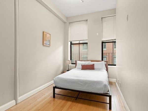 37 Temple Pl, Unit 401, Boston, MA 02111