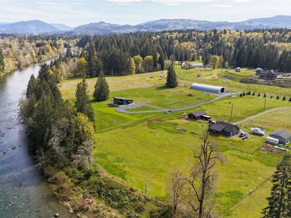 6593 Vista Rd , Port Alberni, BC V9Y 9E9