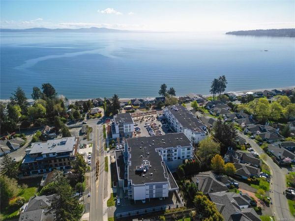 5120 Cordova Bay Rd , Unit 214, Saanich, BC V8Y 2K5