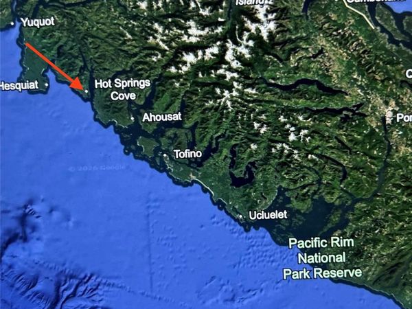 7 Hot Springs Cove, Tofino, BC V0R 2Z0