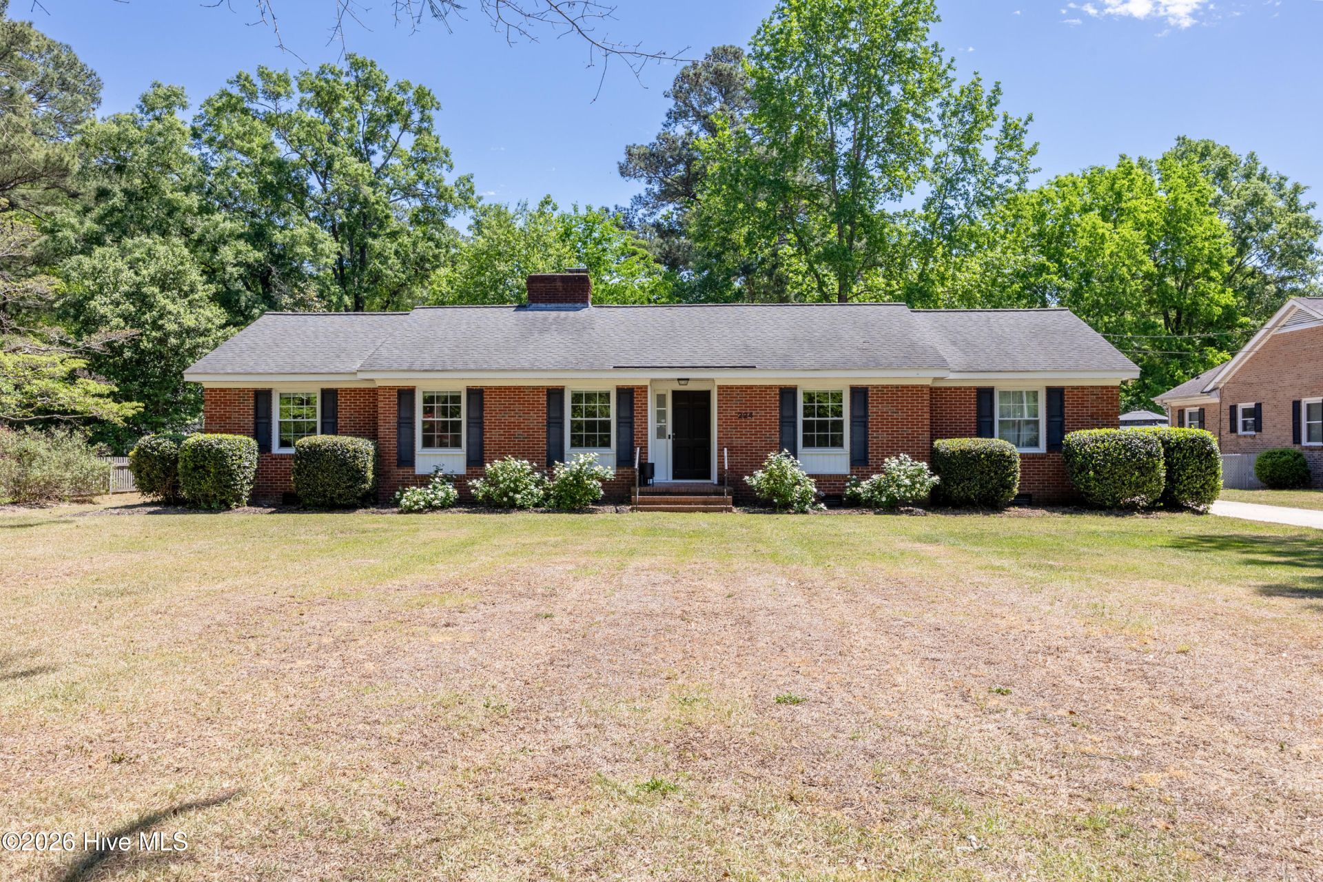 224 S Hillcrest Drive, Goldsboro, NC 27534 Main Photo