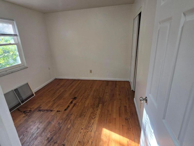 497 E Oakland Avenue, Columbus, OH 43202 Photo 13