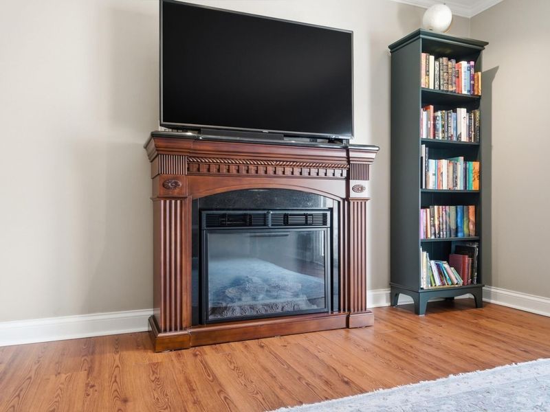 2565 Olde Hill Court S, Unit B, Columbus, OH 43221 Photo 13