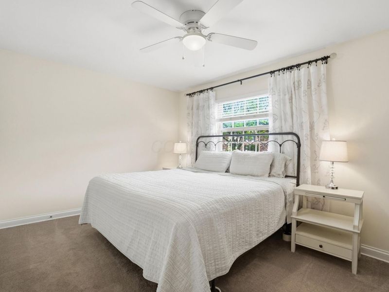 2565 Olde Hill Court S, Unit B, Columbus, OH 43221 Photo 26