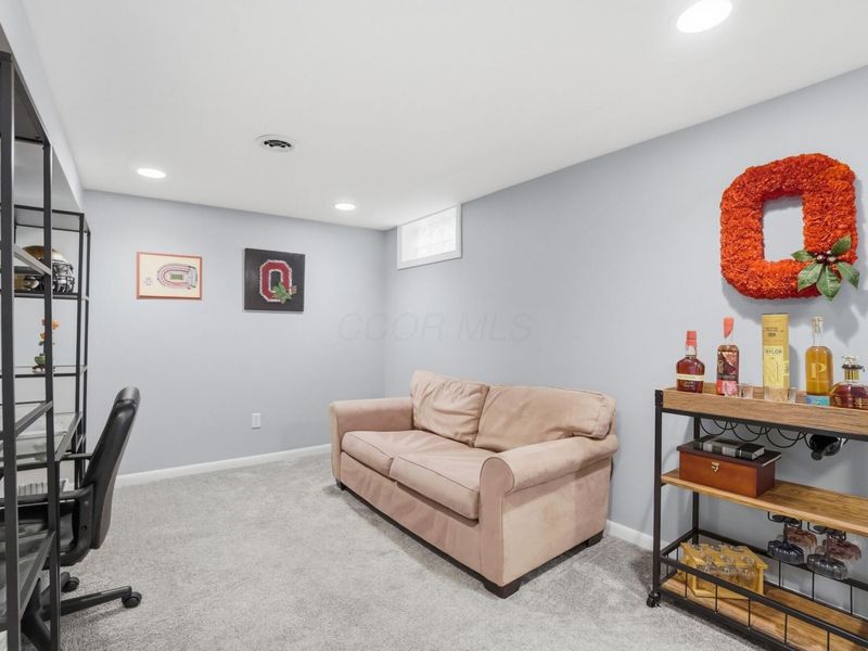 2565 Olde Hill Court S, Unit B, Columbus, OH 43221 Photo 38